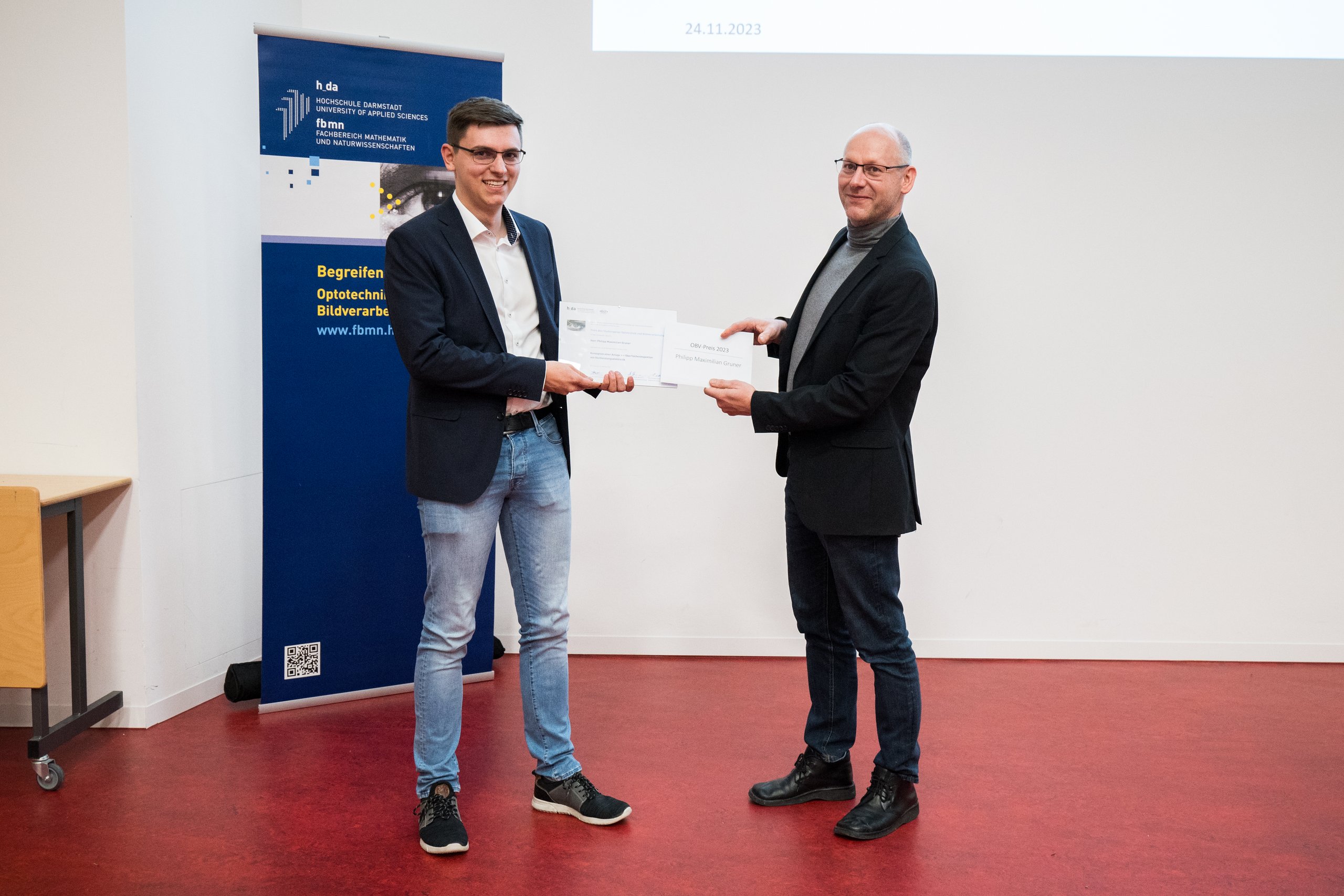 Awarding of the OBV Prize for outstanding theses 2022/23 to Philipp Gruner