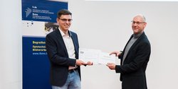 Awarding of the OBV Prize for outstanding theses 2022/23 to Philipp Gruner