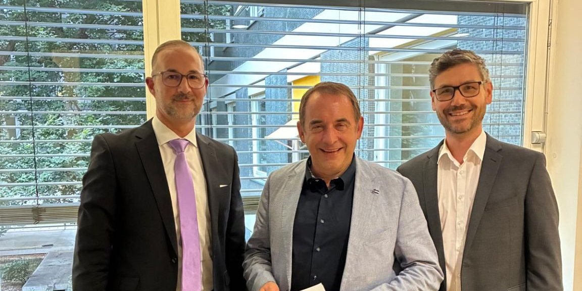 Alberto del Pozo (Fachsprecher Altersvorsorge Der Mittelstand. BVMW), der hessische Finanzminister Prof. Dr. Ralph Alexander Lorz und Prof. Dr. Christoph Becker (h_da)