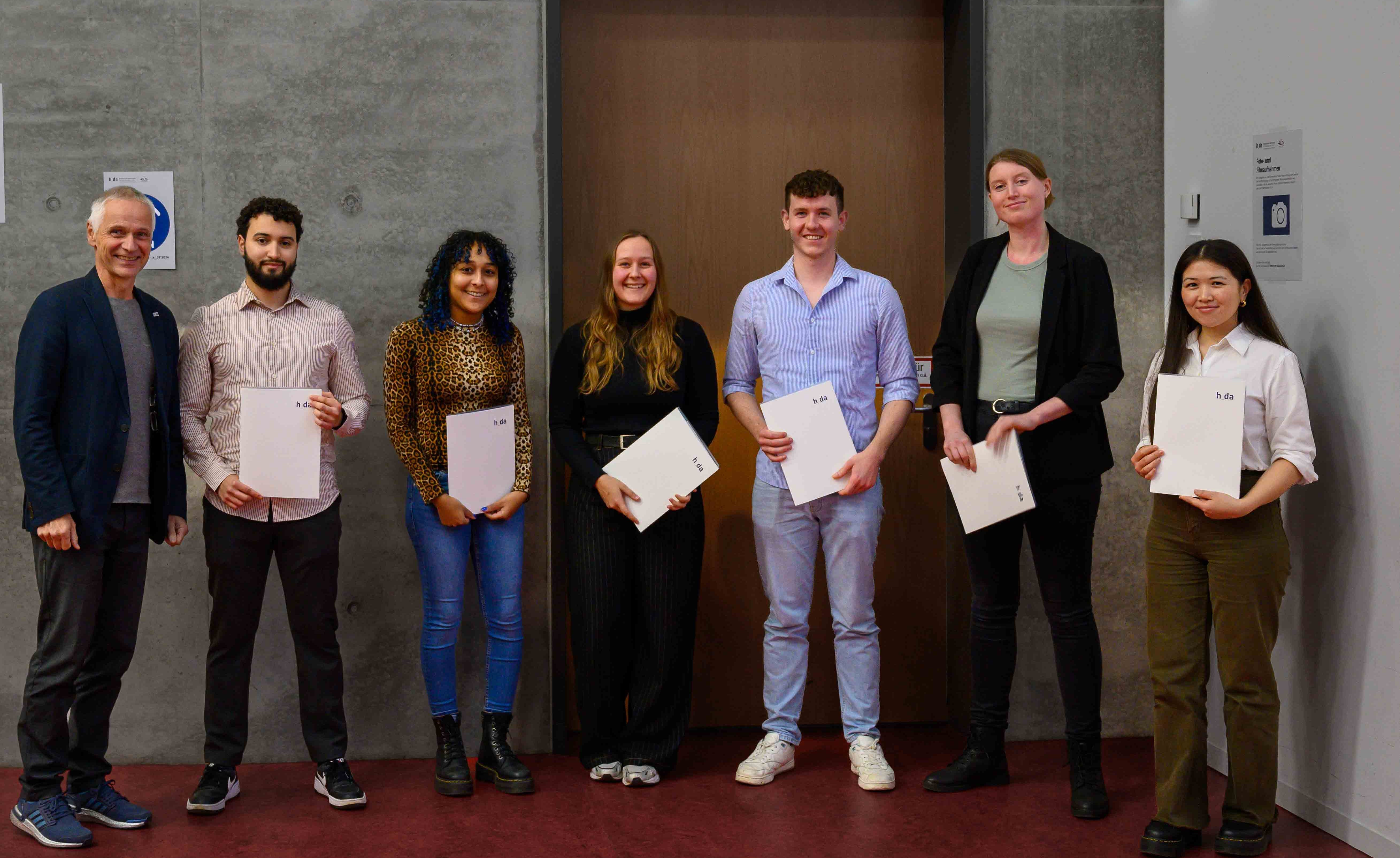 Gruppenfoto der Vortragenden beim Symposium ÖPNV trifft Wissenschafts